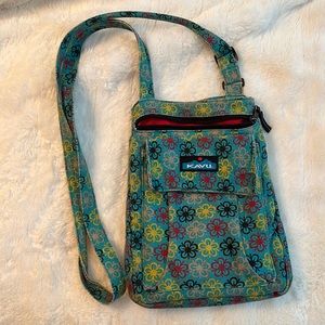 KAVU purse